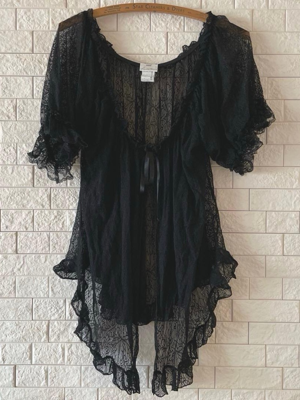 moving sale 💕 - j-fashion black lace tie front whimsigoth top